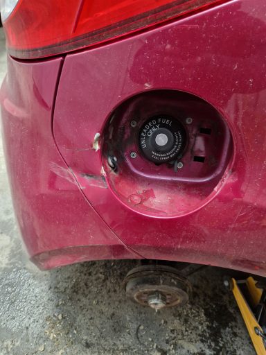 Ford KA Vs scaffold pole